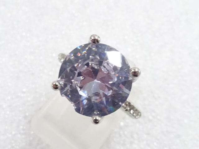 JAPANESE KIMONO / ANTIQUE CRYSTAL RING (SIZE 8)